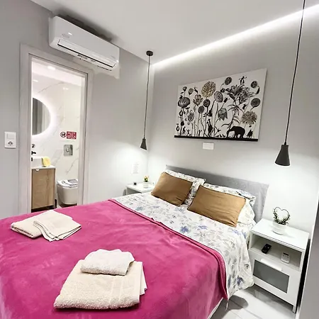 Apartment Blueline 2